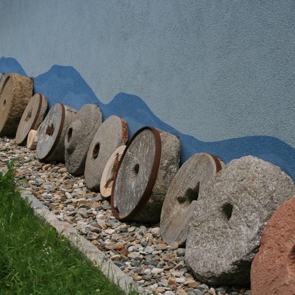 Sharpening axe Grinding wheel Canada BC