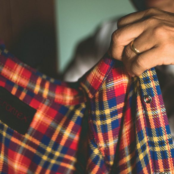 Why do Lumberjacks wear plaid